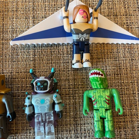 Roblox Figurines * Set of 20 * Toys * Figures * EUC * Poseable - Picture 5 of 8